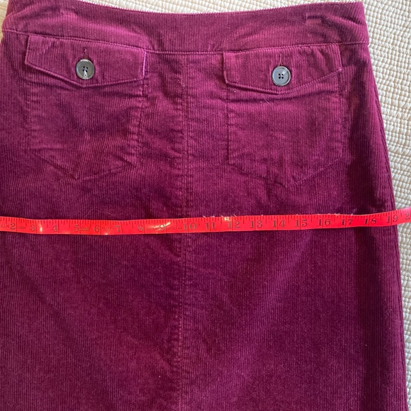Boden cranberry wide-wale corduroy skirt - Picture 9 of 10